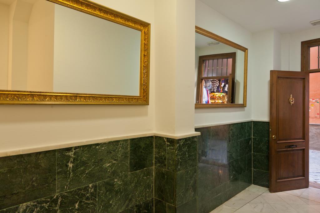Apartamentos Elvira 21 Granada Ruang foto