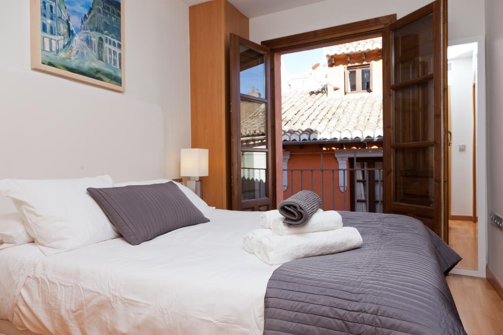 Apartamentos Elvira 21 Granada Ruang foto